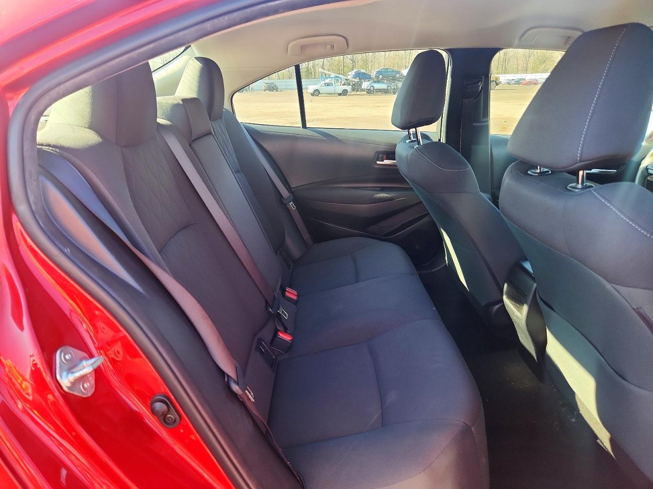2020 TOYOTA COROLLA LE photo 19