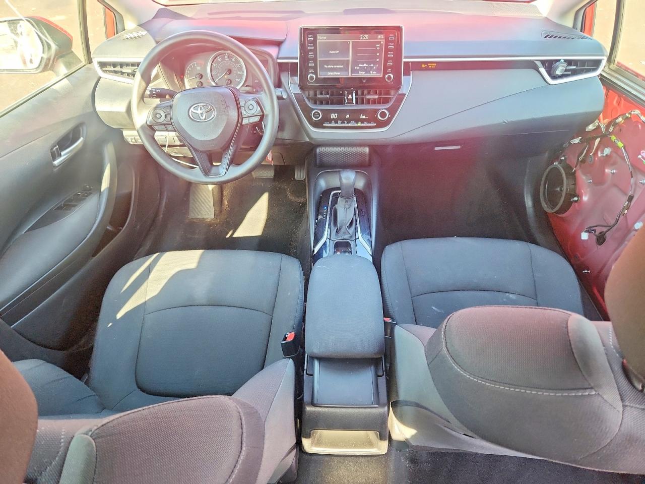 2020 TOYOTA COROLLA LE photo 15