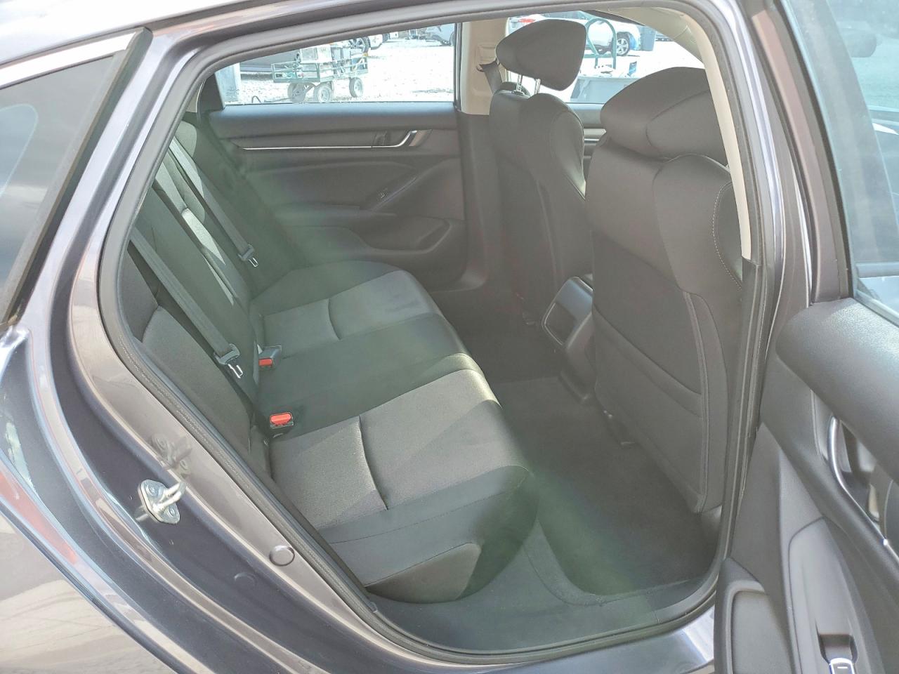2020 HONDA ACCORD LX photo 28