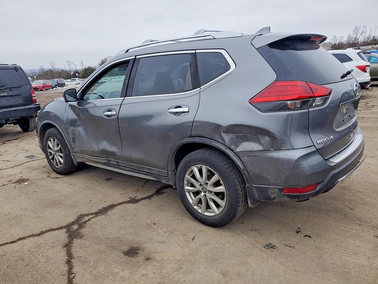 2017 NISSAN ROGUE S photo 3