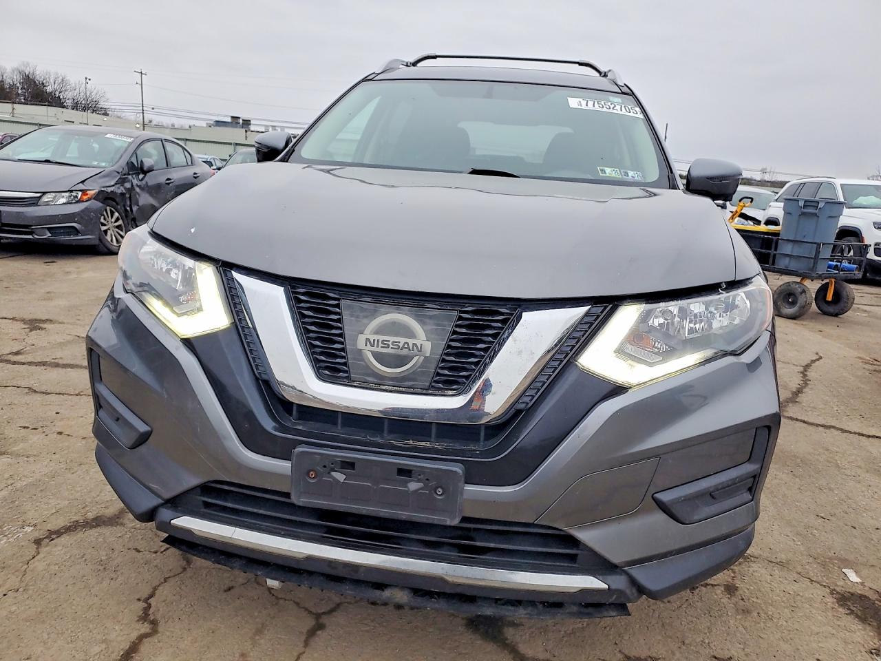 2017 NISSAN ROGUE S photo 9