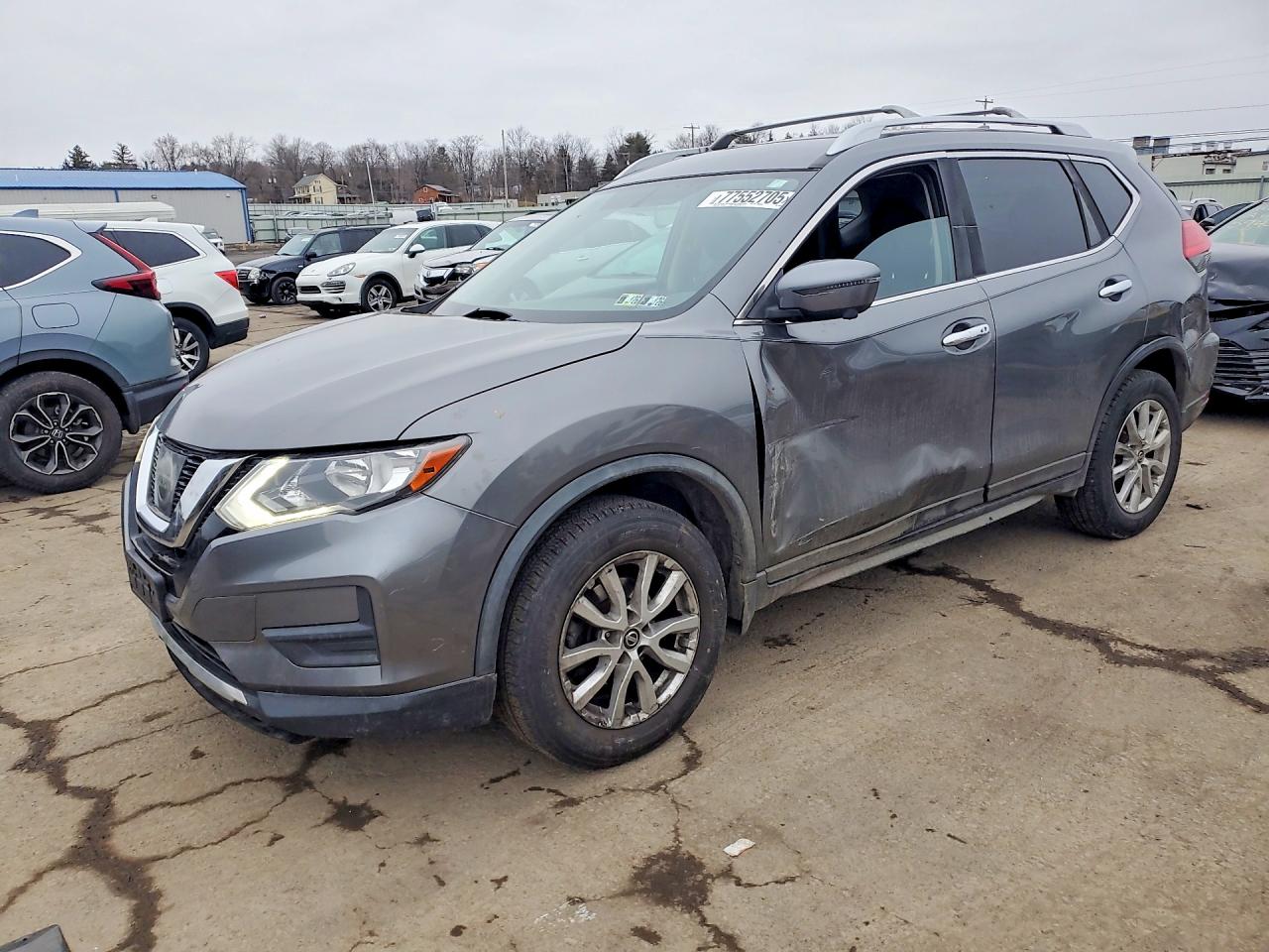 2017 NISSAN ROGUE