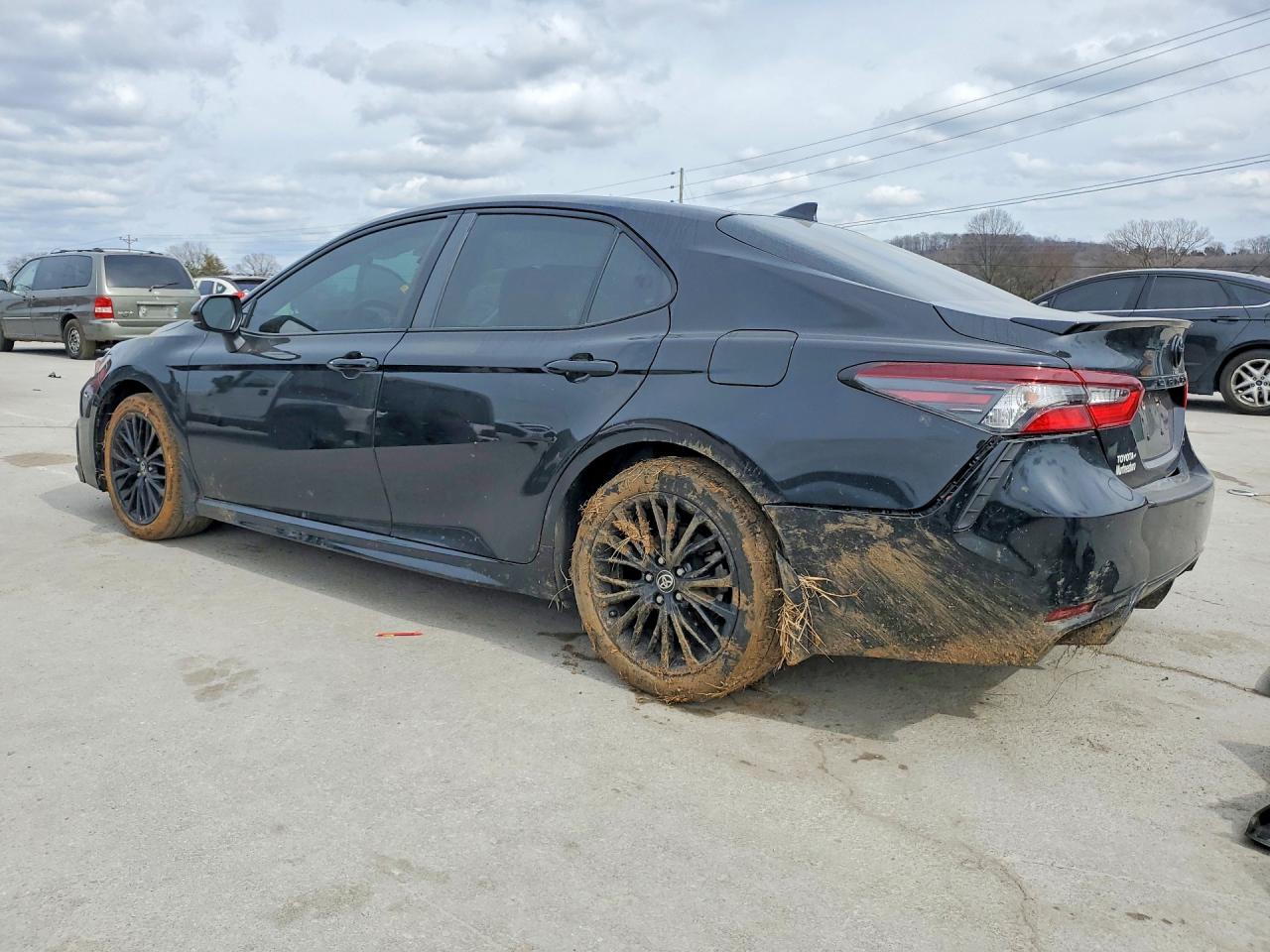 2021 TOYOTA CAMRY SE NIGHT SHADE photo 2