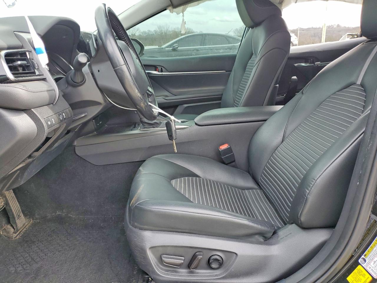 2021 TOYOTA CAMRY SE NIGHT SHADE photo 7