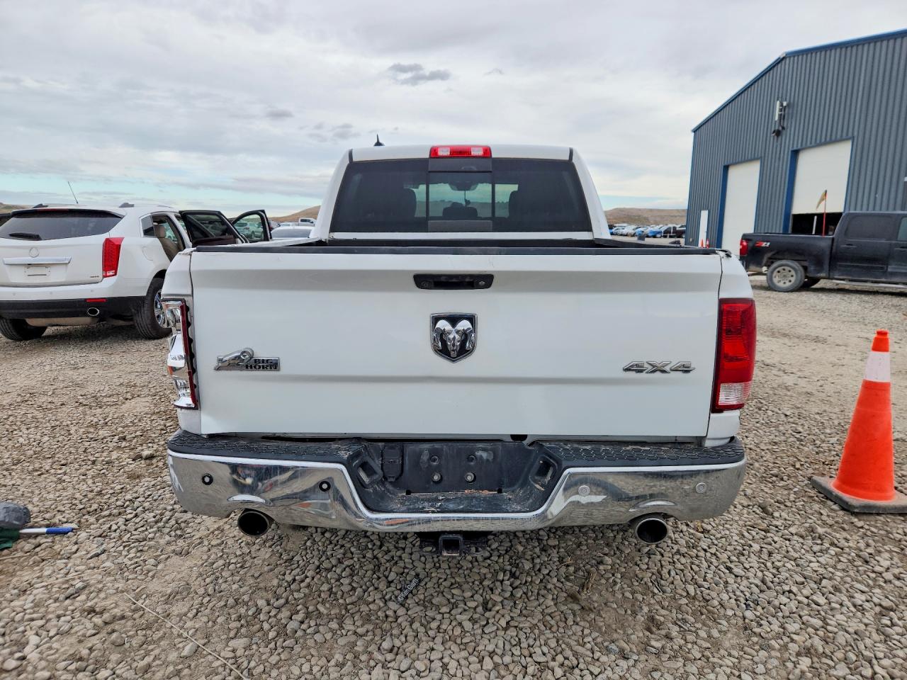 2016 RAM 1500 SLT photo 6