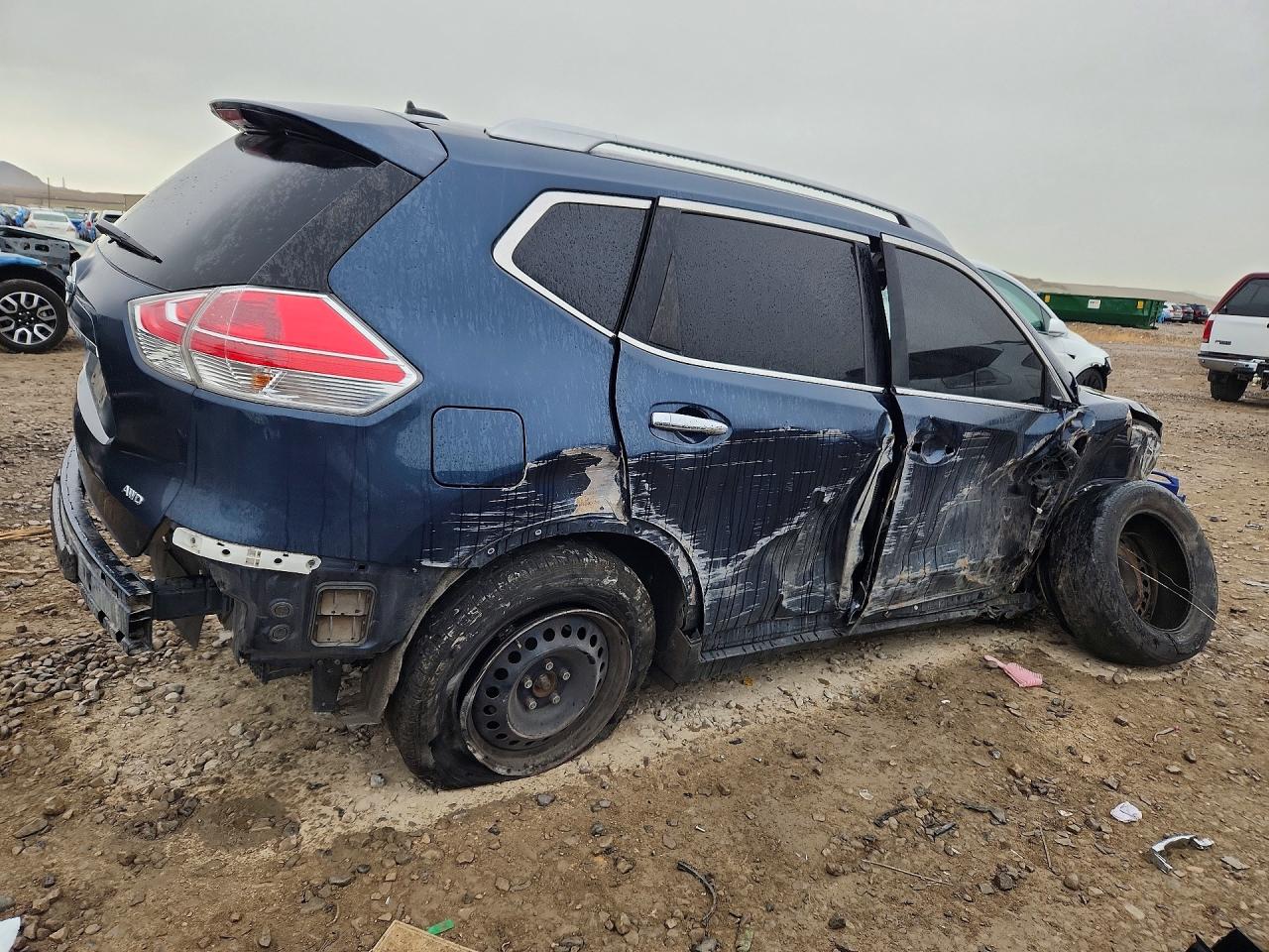 2016 NISSAN ROGUE S photo 3