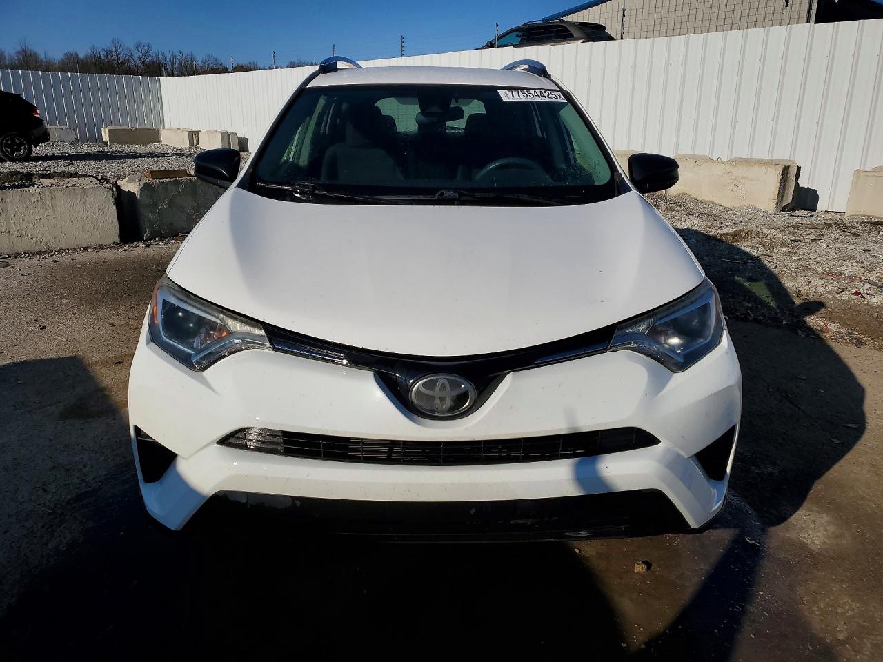 2017 TOYOTA RAV4 LE photo 5