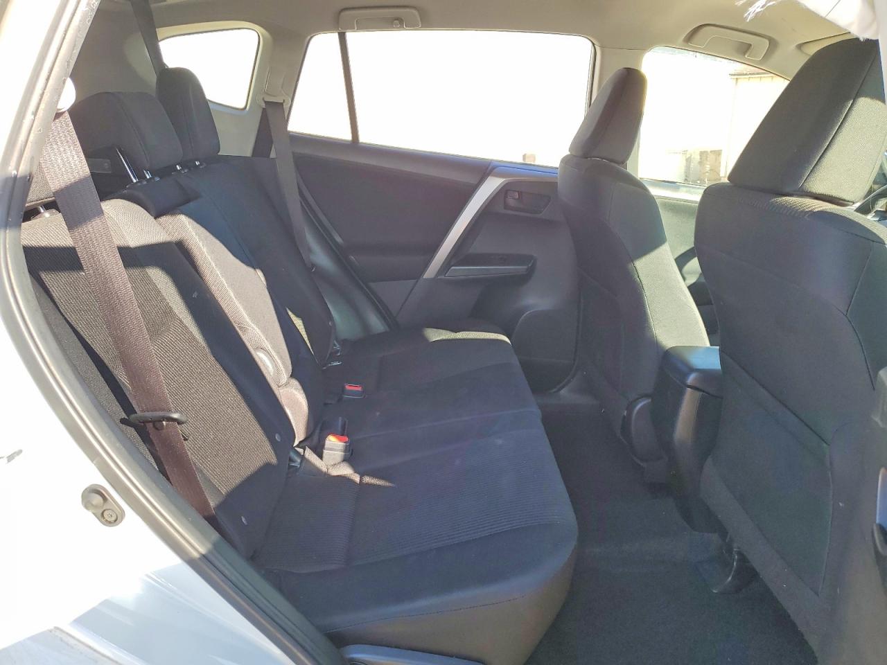 2017 TOYOTA RAV4 LE photo 11