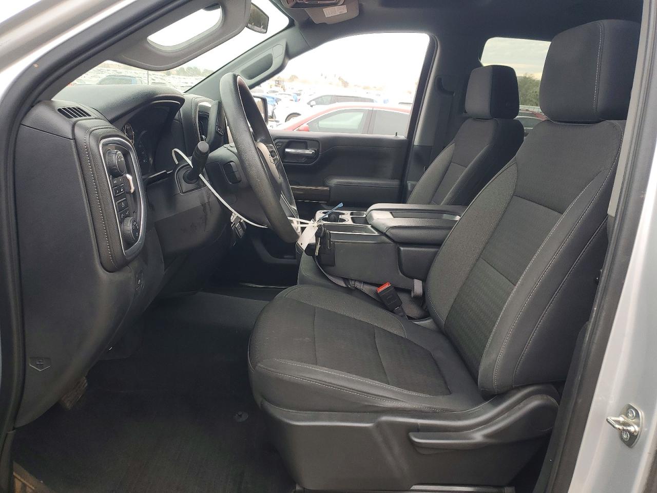 2020 CHEVROLET SILVERADO K1500 LT photo 13