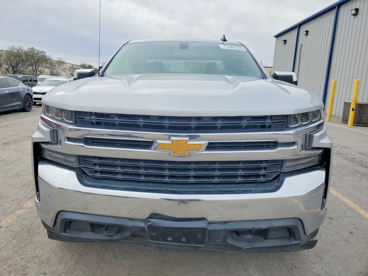 2020 CHEVROLET SILVERADO K1500 LT photo 9