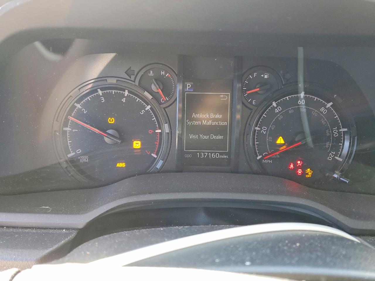 2022 TOYOTA 4RUNNER SR5 photo 9