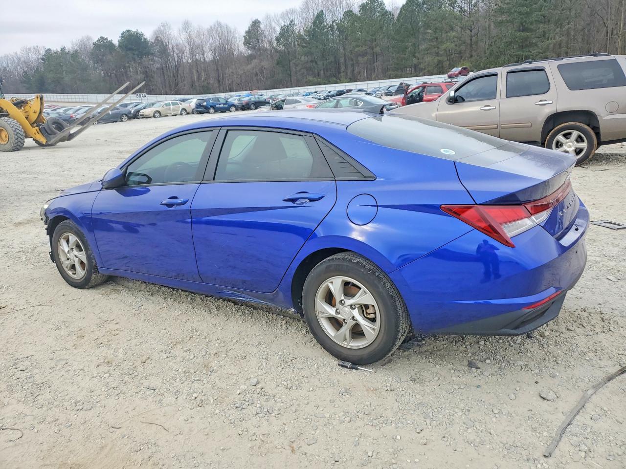 2023 HYUNDAI ELANTRA SE photo 3