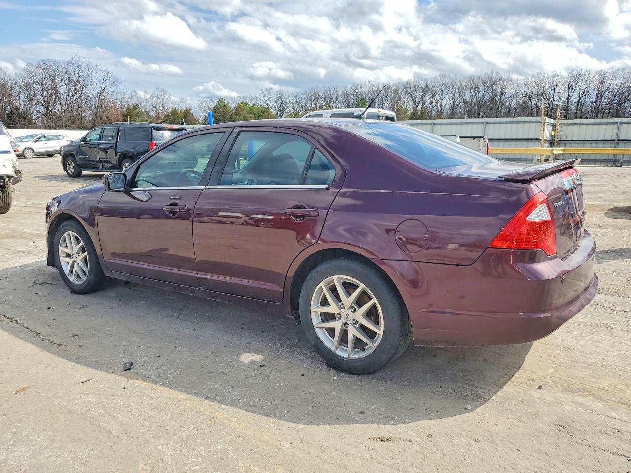 2011 FORD FUSION SEL photo 3