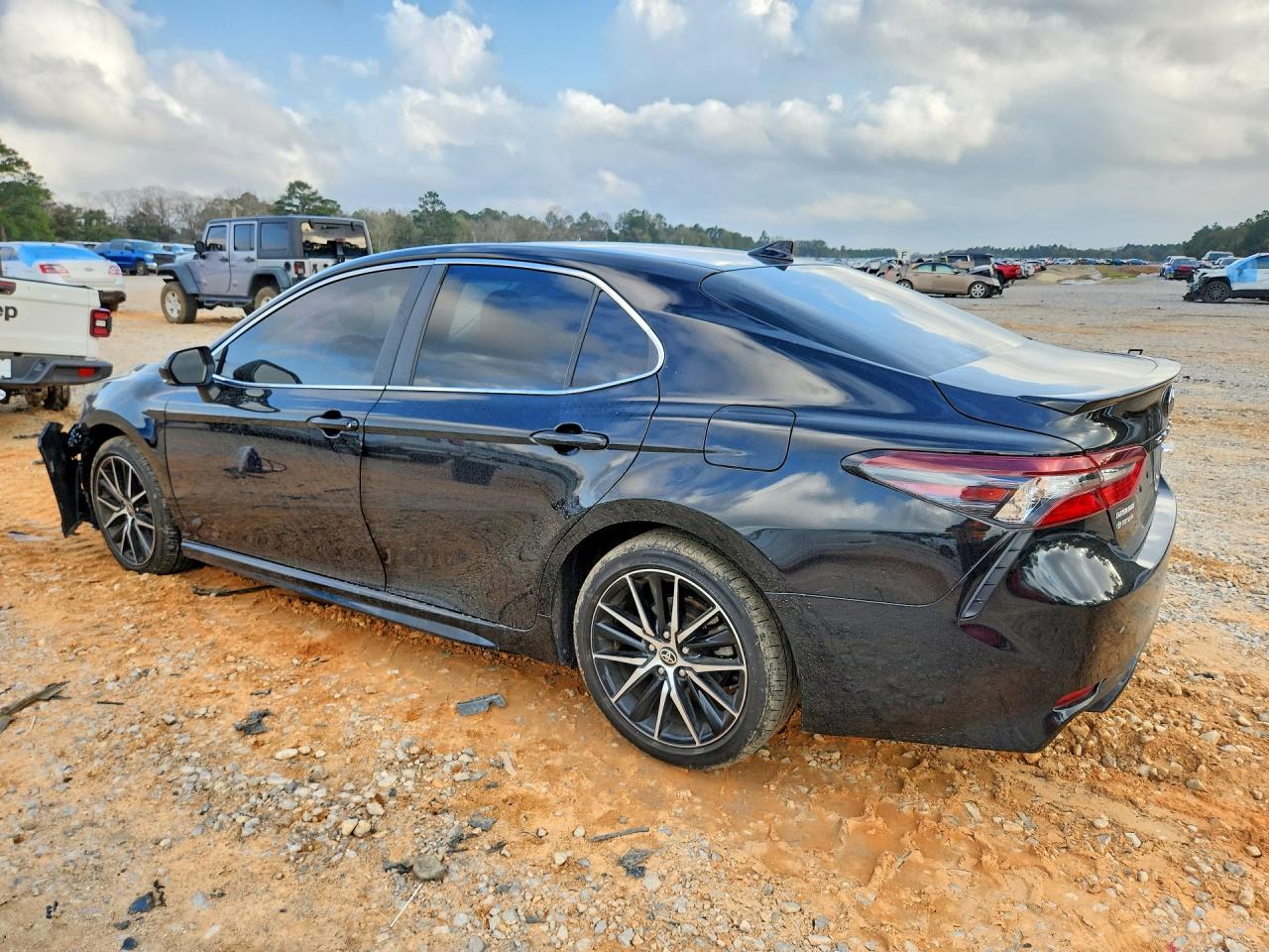 2024 TOYOTA CAMRY SE NIGHT SHADE photo 3