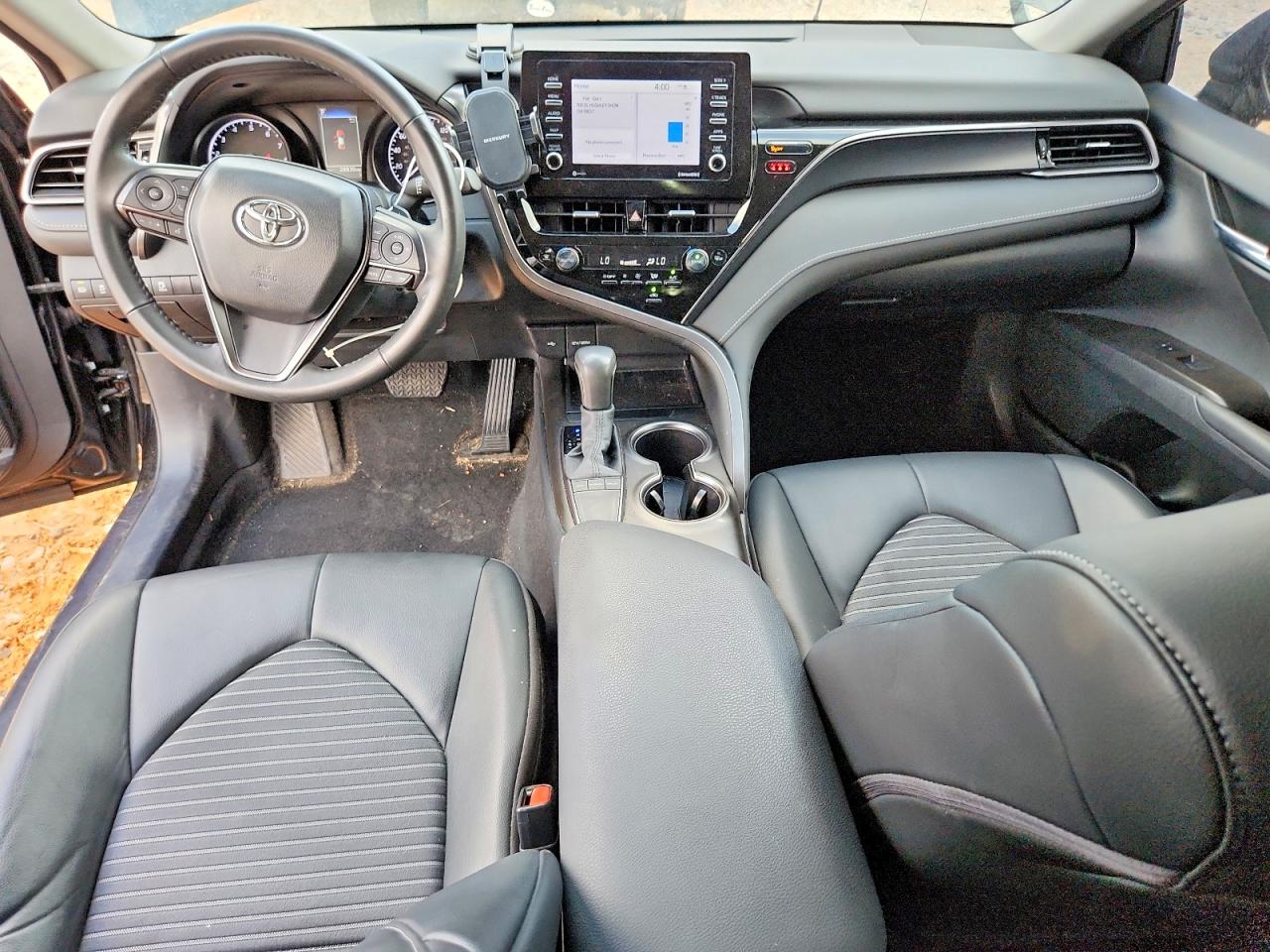 2024 TOYOTA CAMRY SE NIGHT SHADE photo 15
