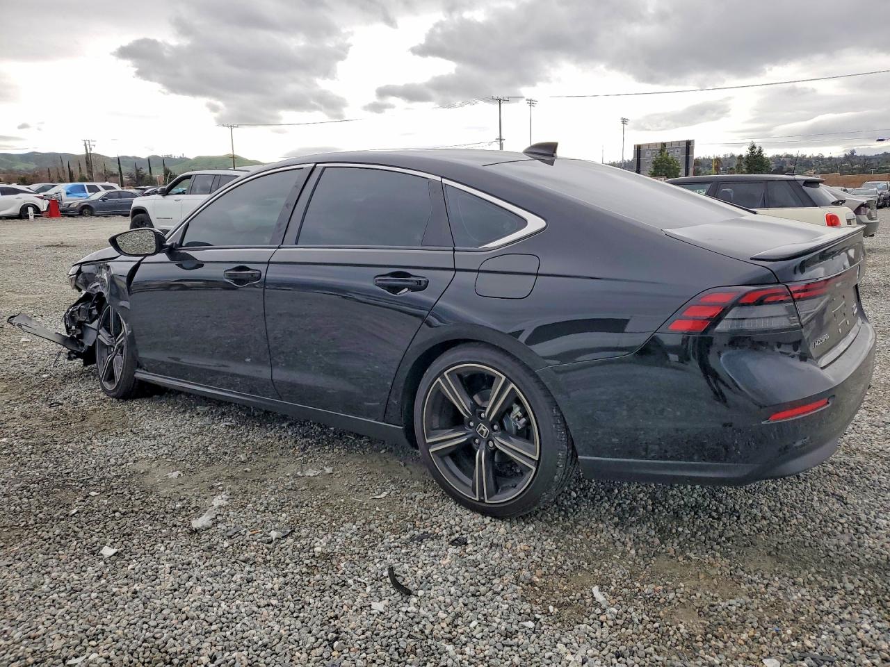 2025 HONDA ACCORD HYBRID SPORT photo 4