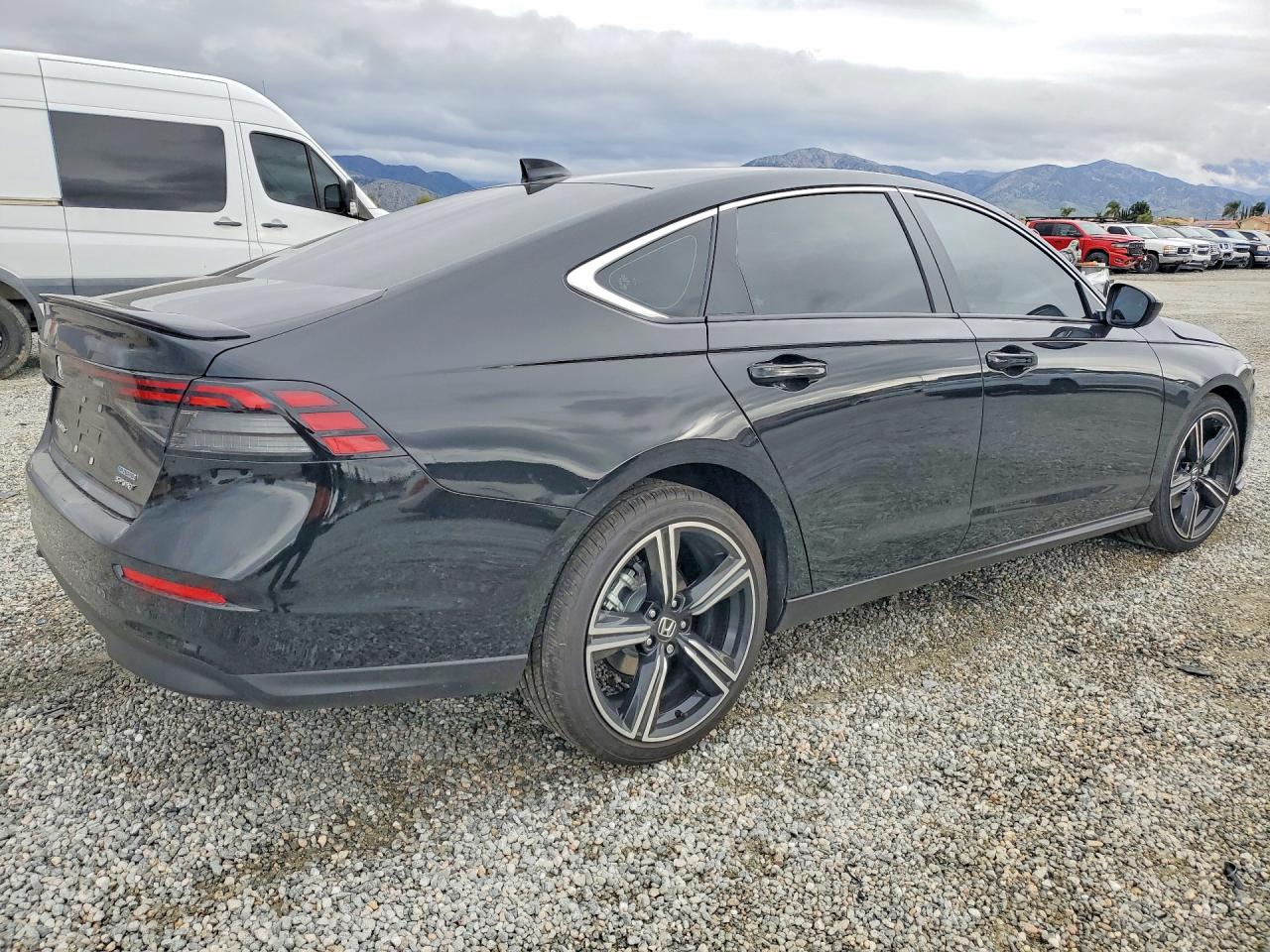 2025 HONDA ACCORD HYBRID SPORT photo 7