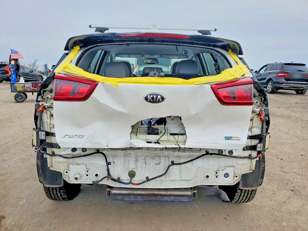 2018 KIA NIRO EX PREMIUM photo 11