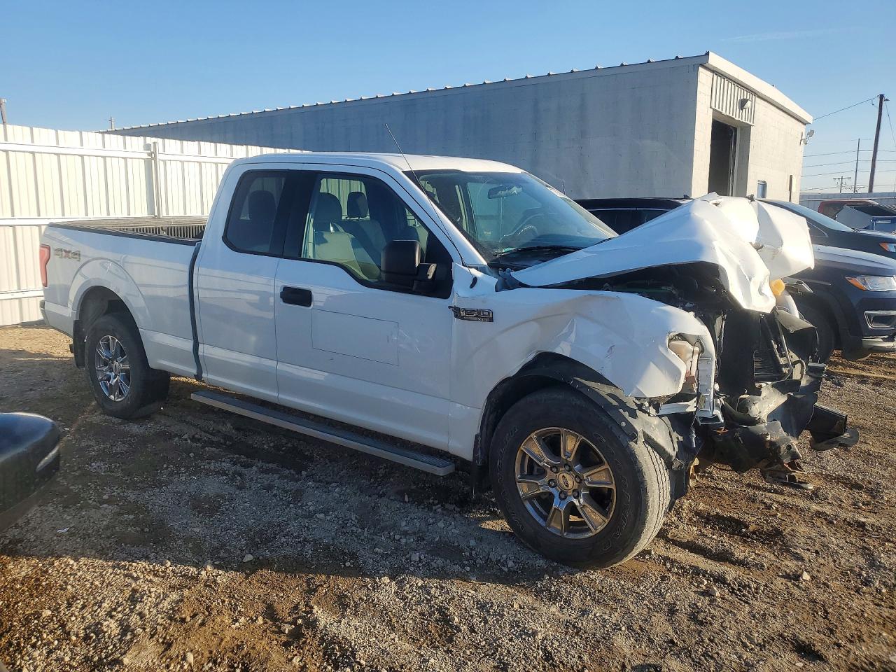 2015 FORD F150 SUPER CAB photo 4