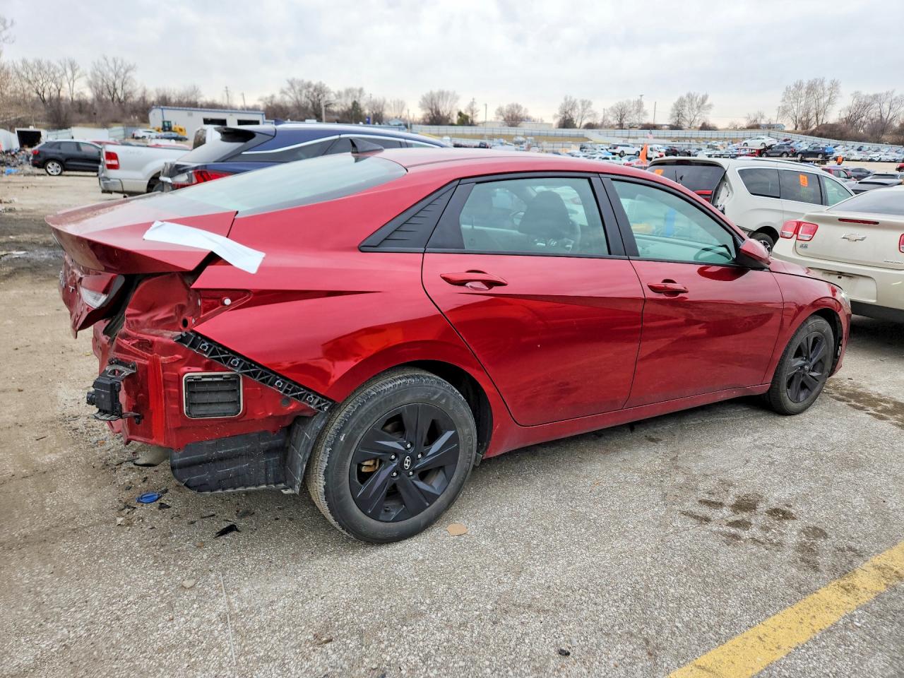 2023 HYUNDAI ELANTRA SEL photo 3