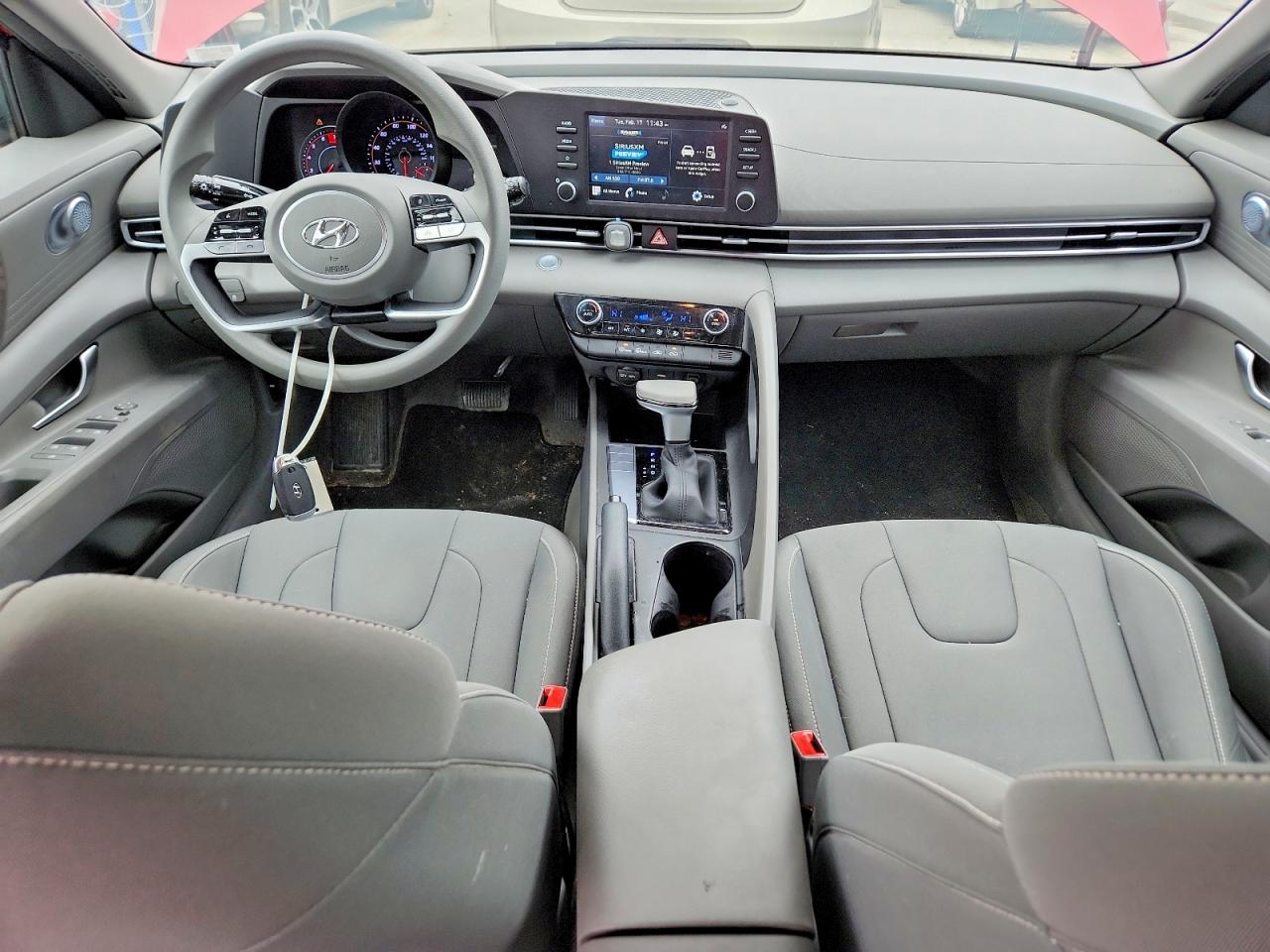 2023 HYUNDAI ELANTRA SEL photo 8