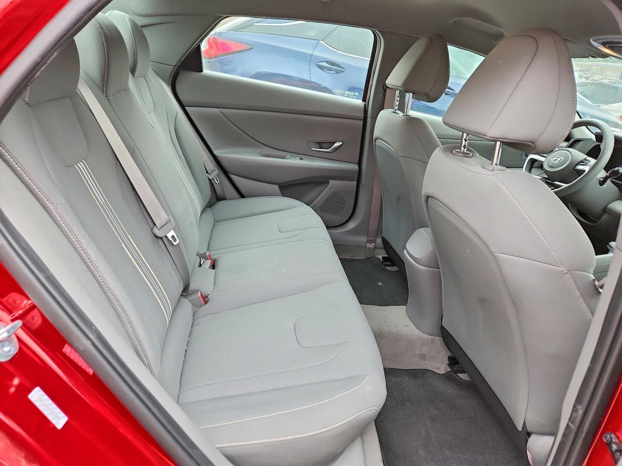 2023 HYUNDAI ELANTRA SEL photo 10