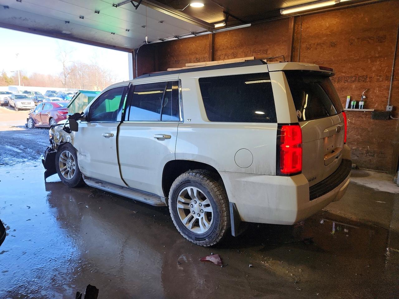 2015 CHEVROLET TAHOE K1500 LT photo 2