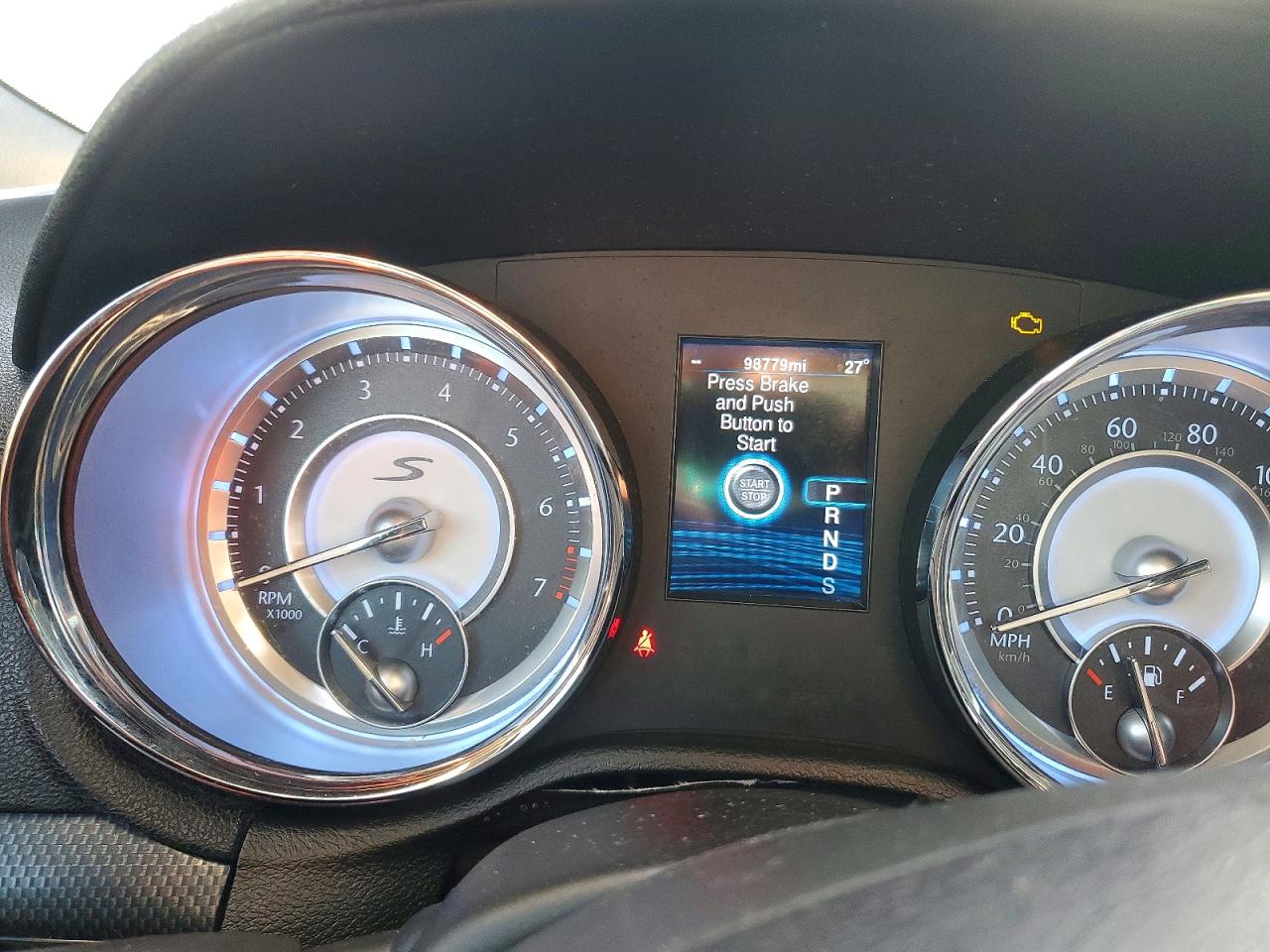 2014 CHRYSLER 300 S photo 25