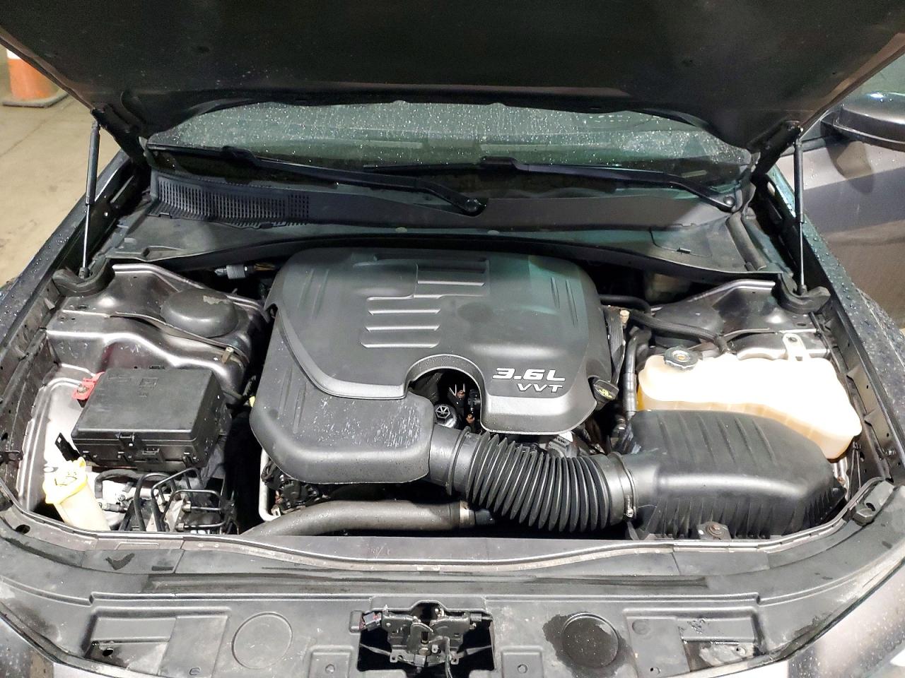 2014 CHRYSLER 300 S photo 31