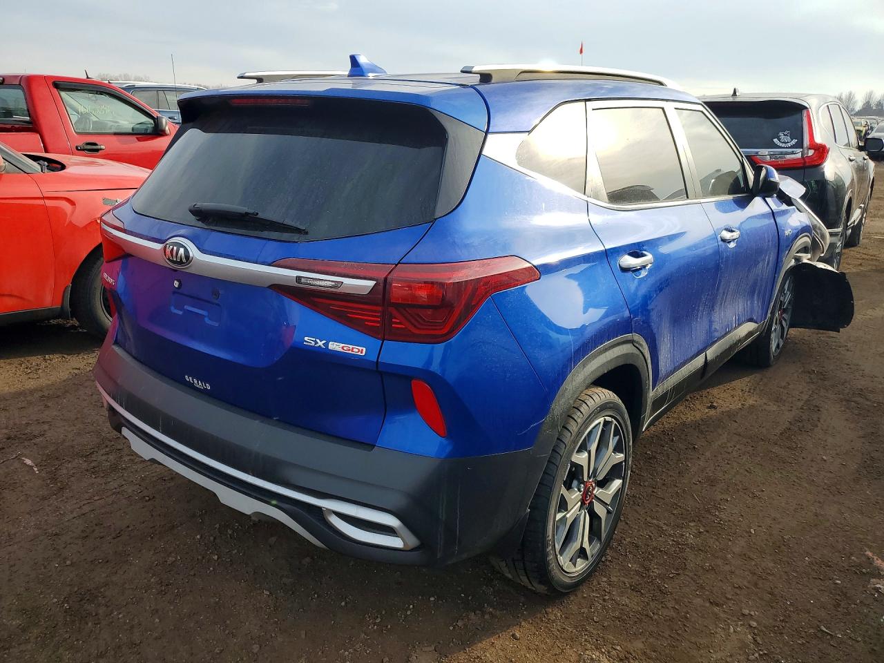 2021 KIA SELTOS photo 3