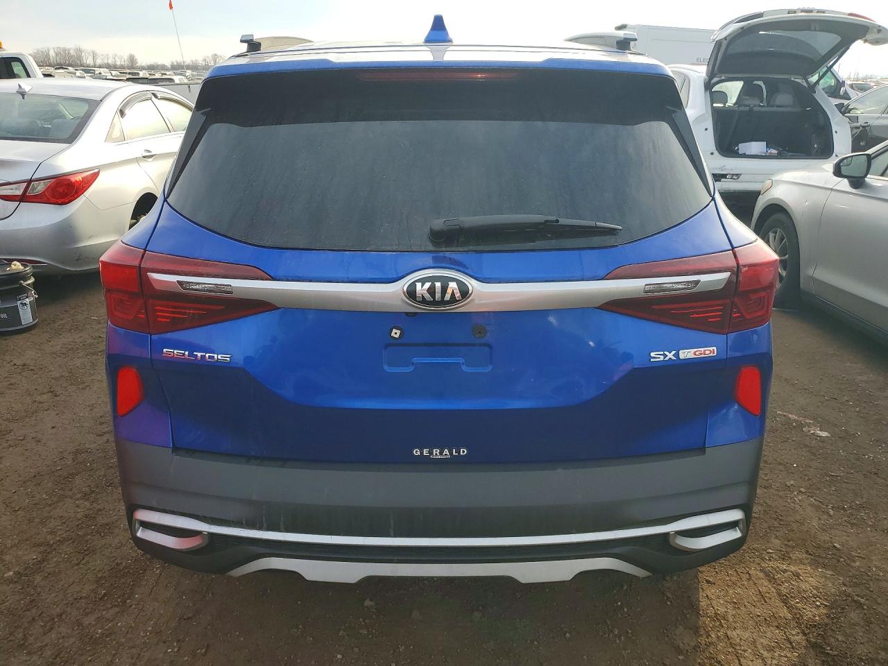 2021 KIA SELTOS photo 6
