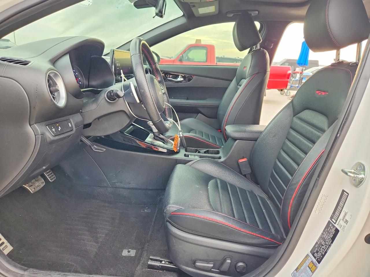 2024 KIA FORTE GT photo 13
