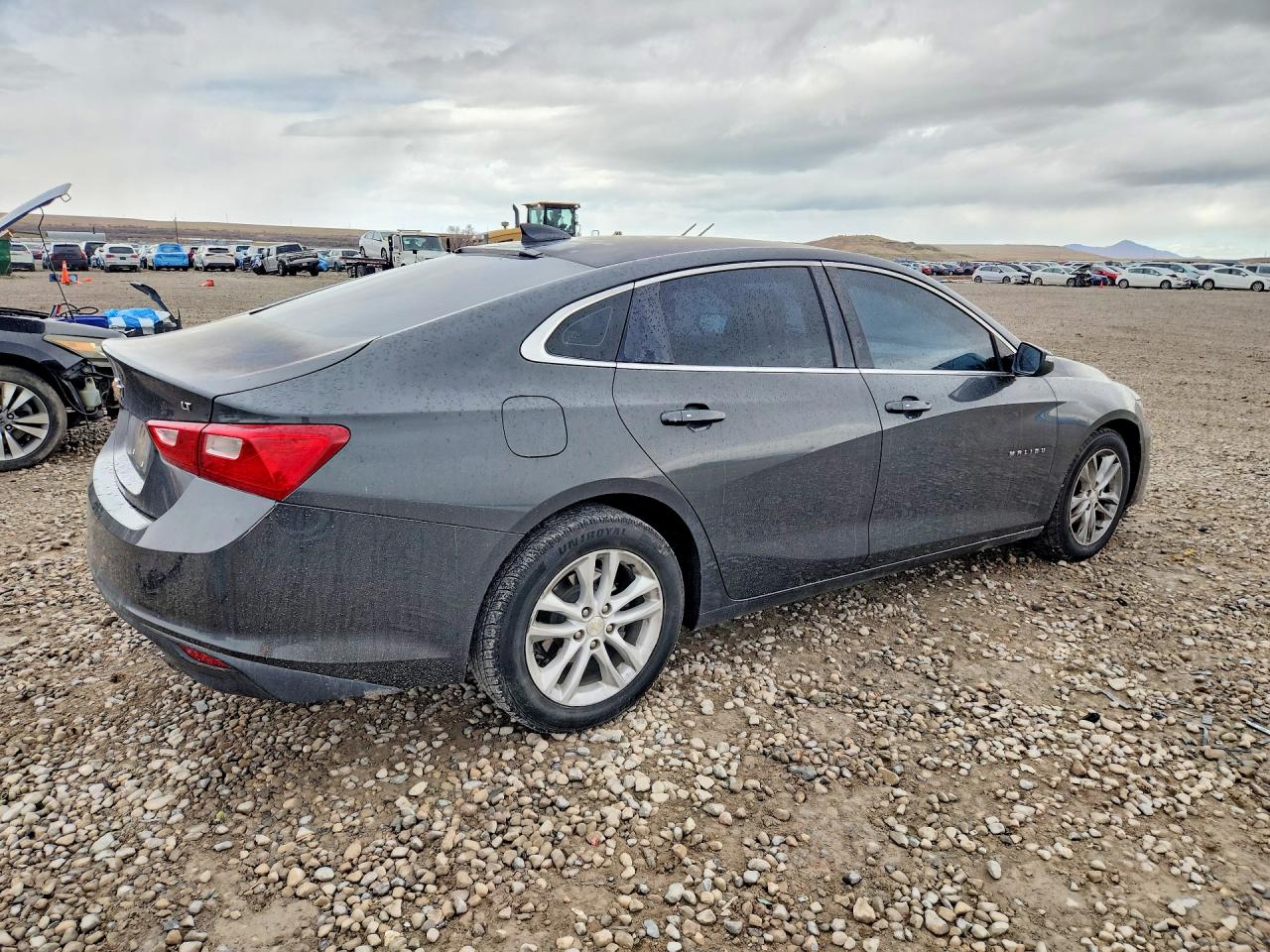 2017 CHEVROLET MALIBU LT photo 3