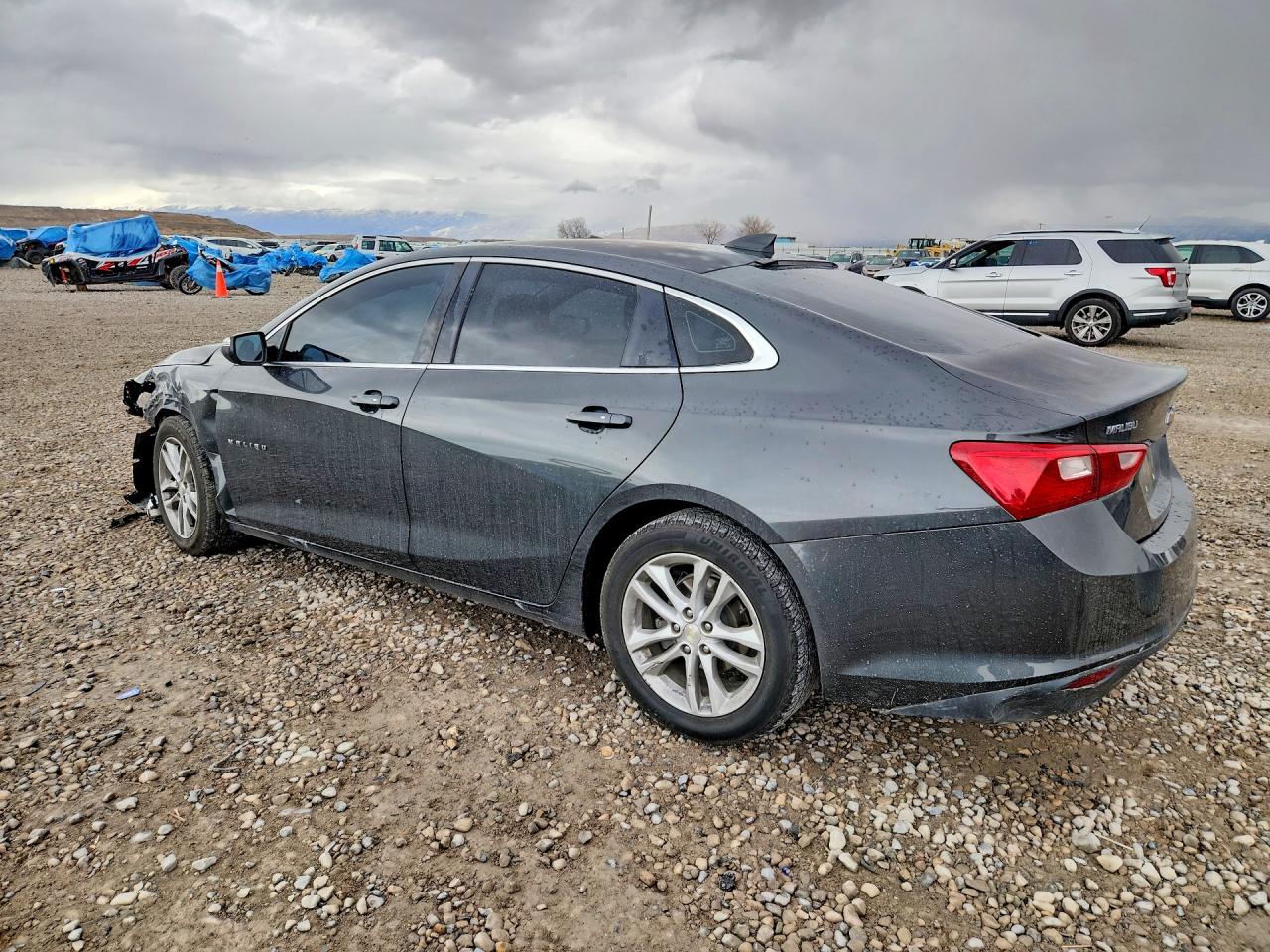 2017 CHEVROLET MALIBU LT photo 2