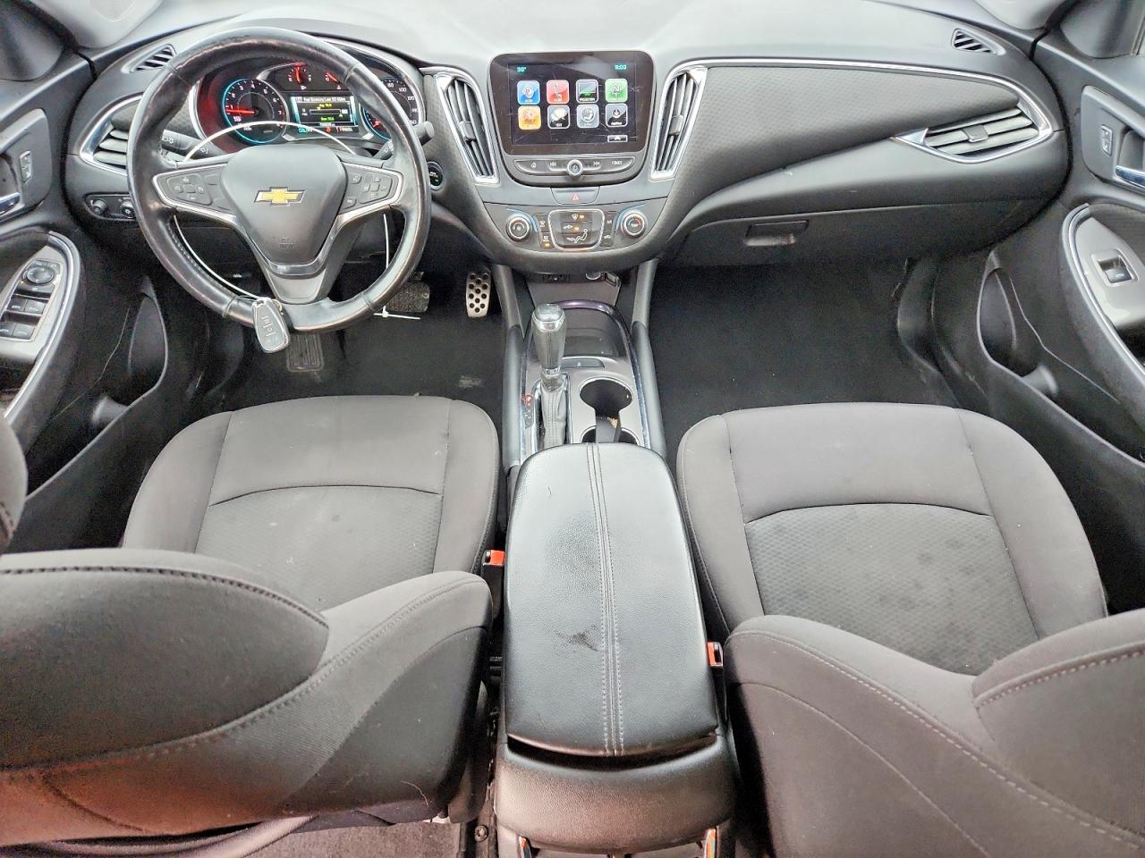 2017 CHEVROLET MALIBU LT photo 8