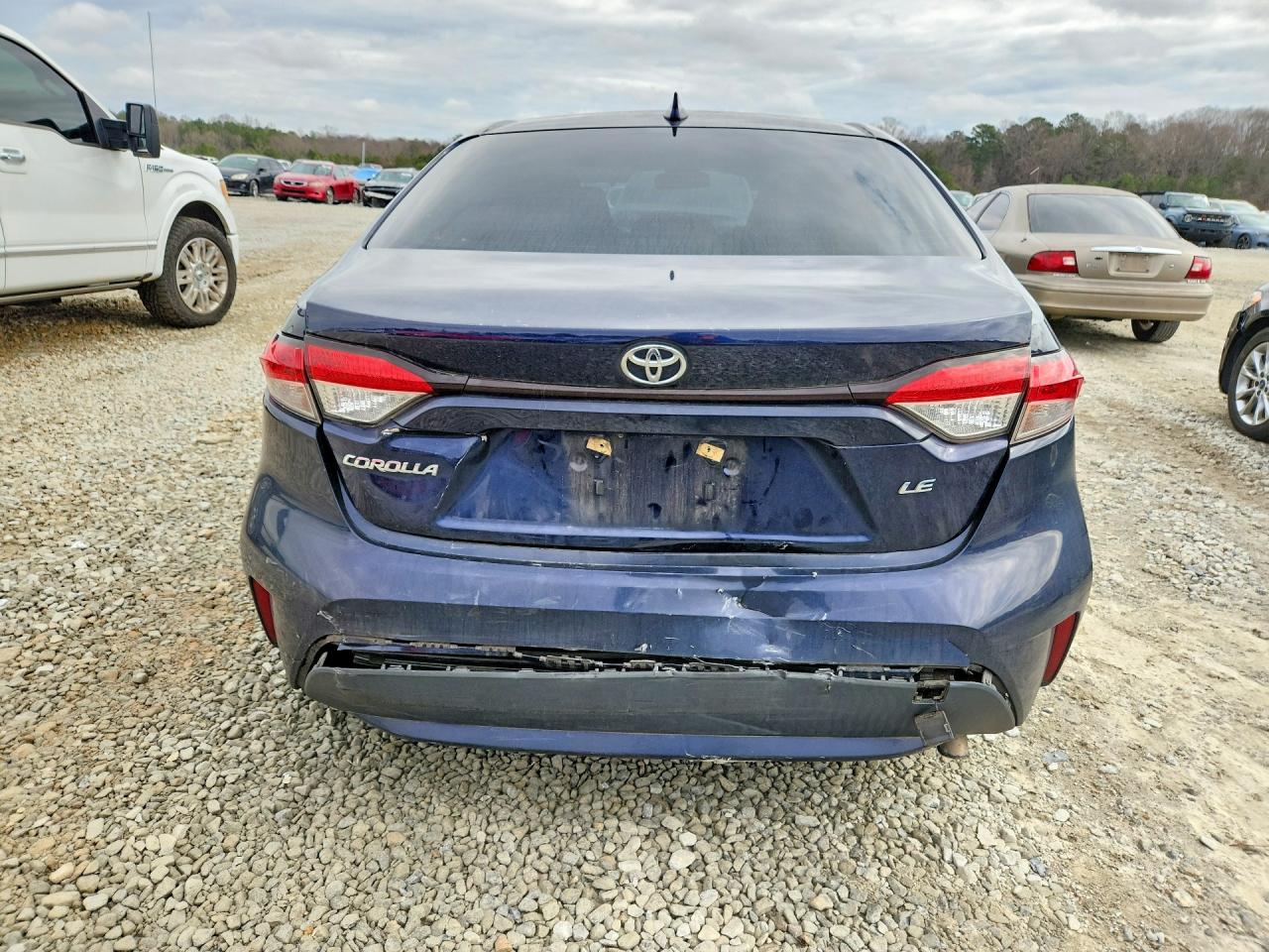 2020 TOYOTA COROLLA LE photo 6