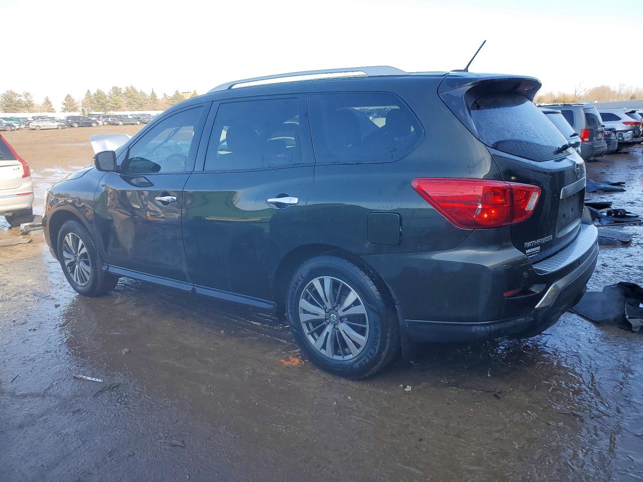 2017 NISSAN PATHFINDER S photo 4