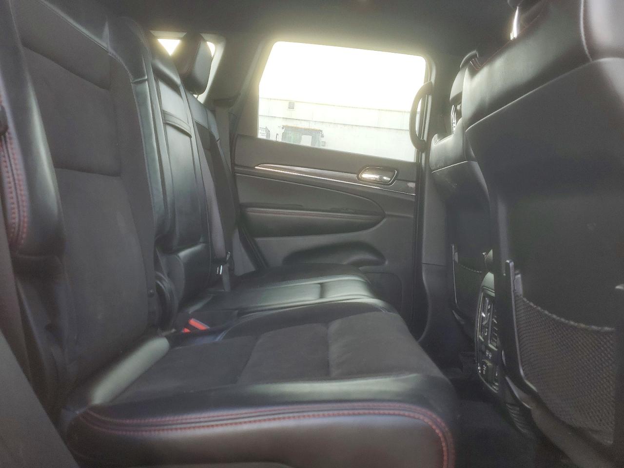 2019 JEEP GRAND CHEROKEE TRAILHAWK photo 19