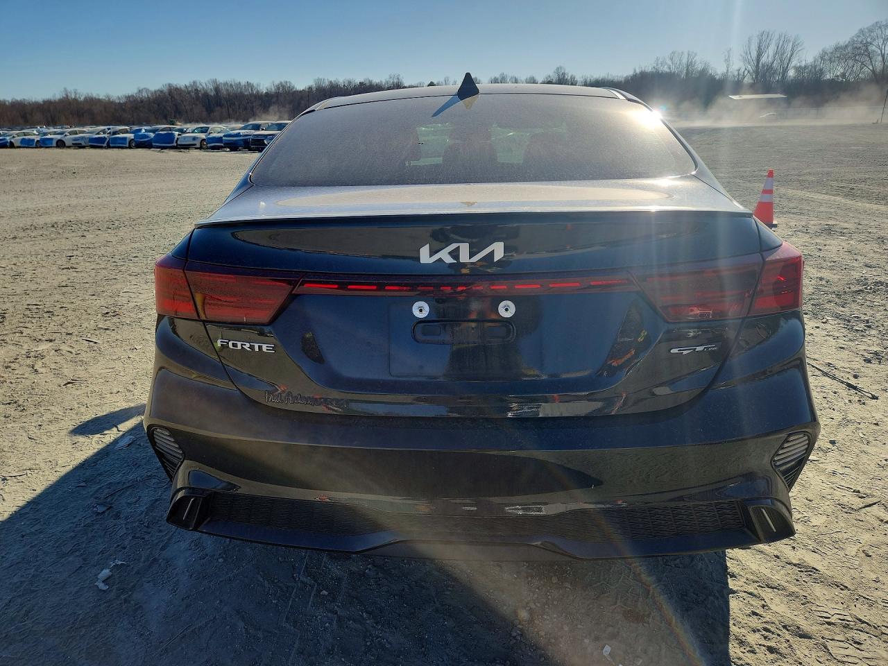 2024 KIA FORTE GT LINE photo 6