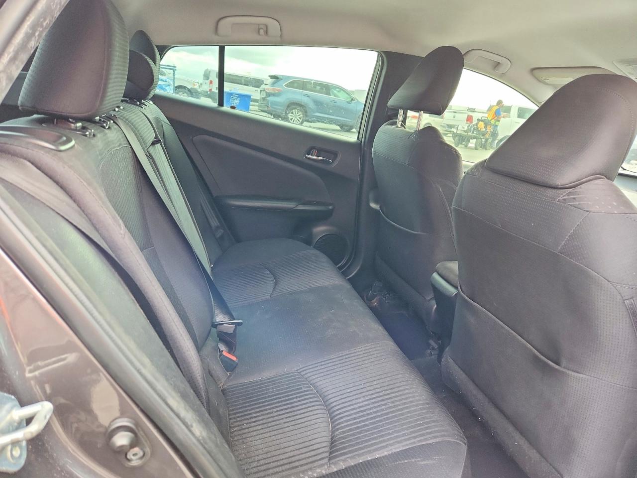 2018 TOYOTA PRIUS THREE photo 28