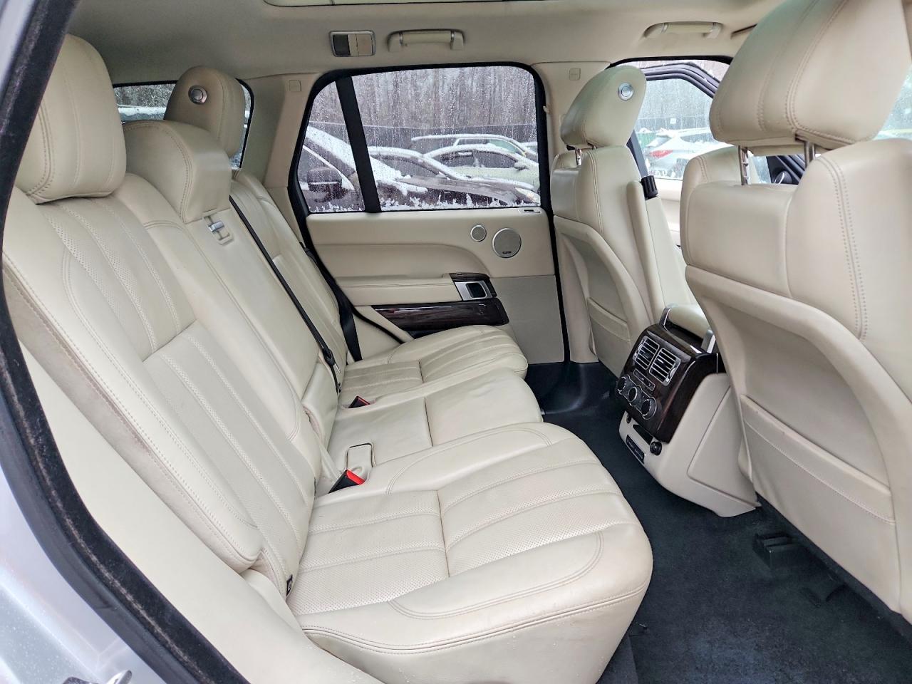 2015 LAND ROVER RANGE ROVER HSE photo 11