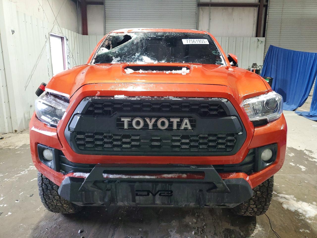 2017 TOYOTA TACOMA DOUBLE CAB photo 5
