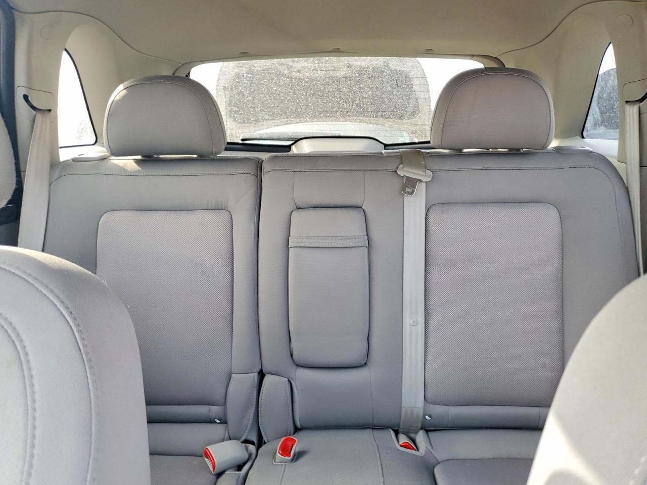 2008 SATURN VUE XE photo 28