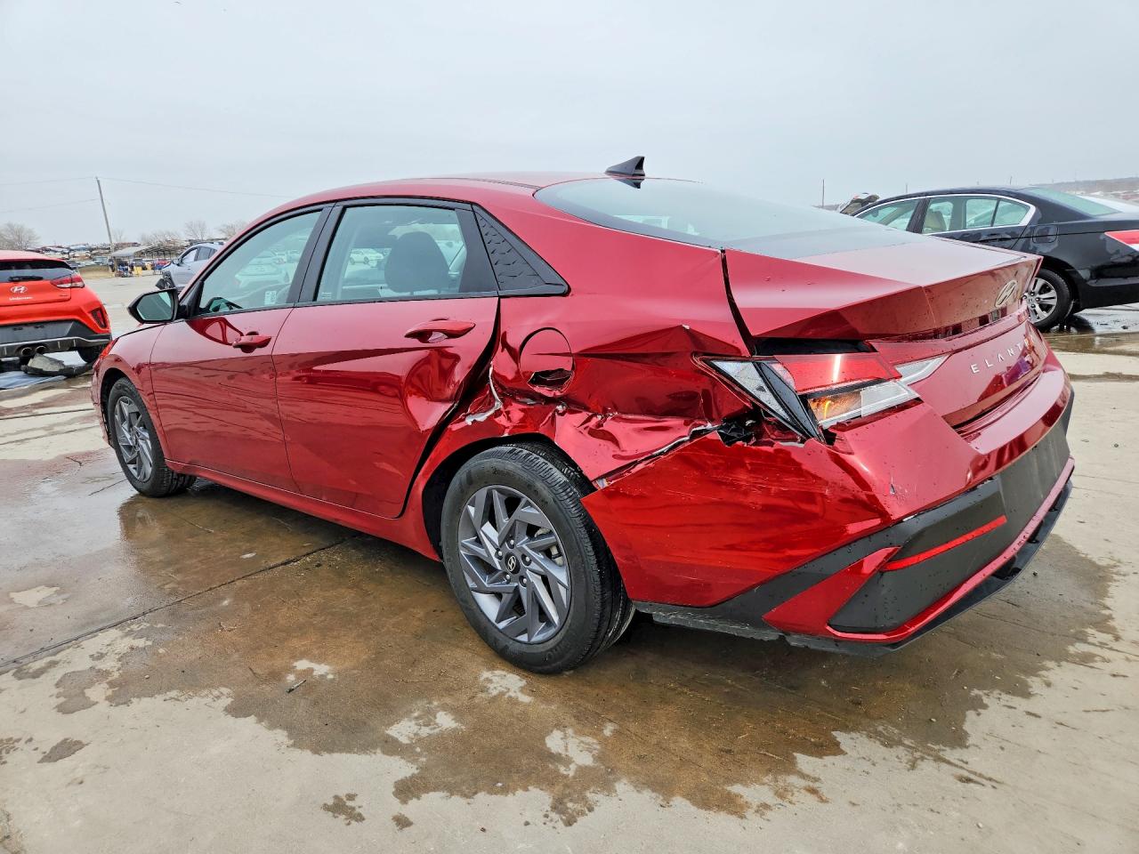 2024 HYUNDAI ELANTRA SEL photo 3