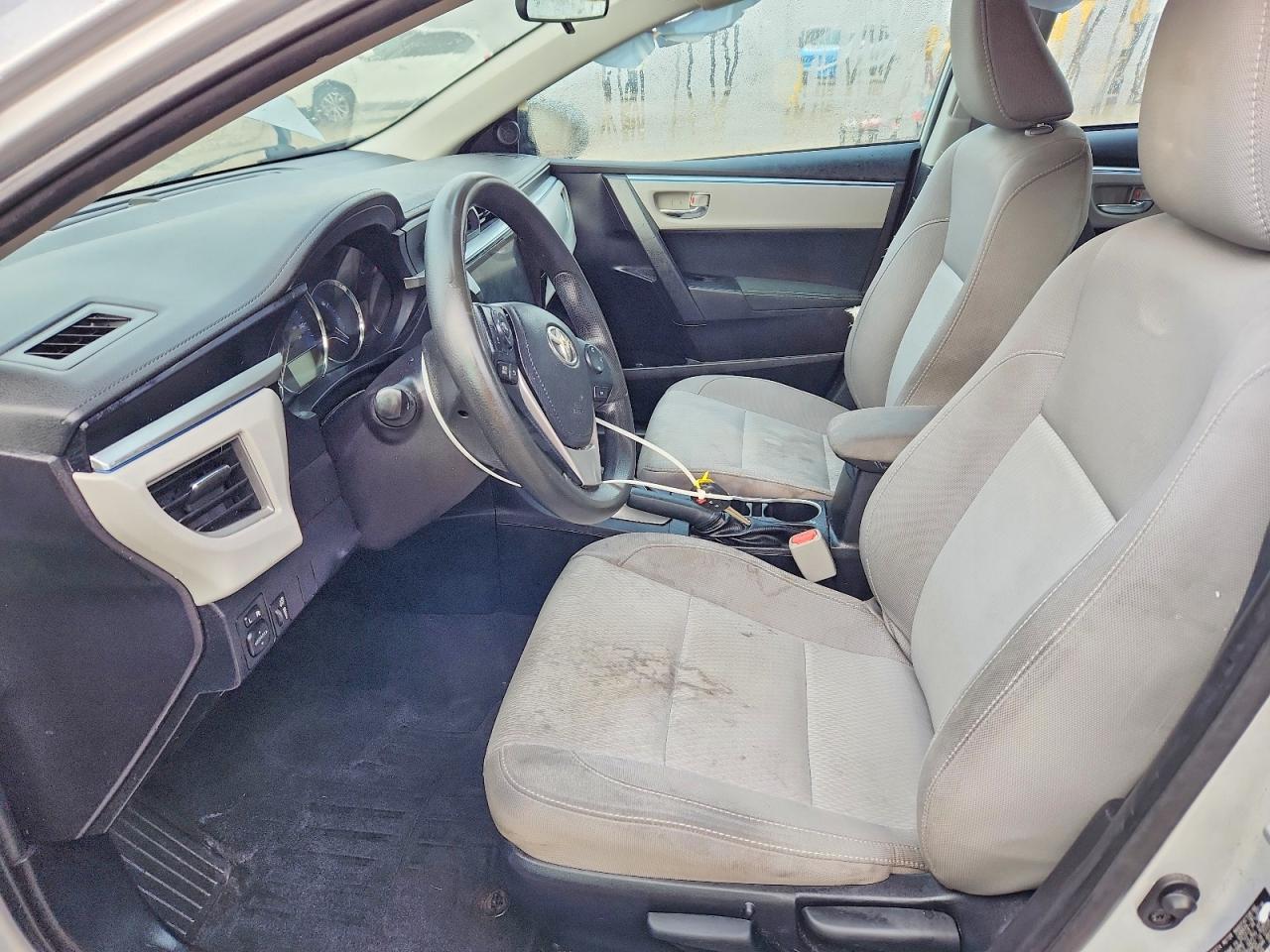 2016 TOYOTA COROLLA LE photo 19