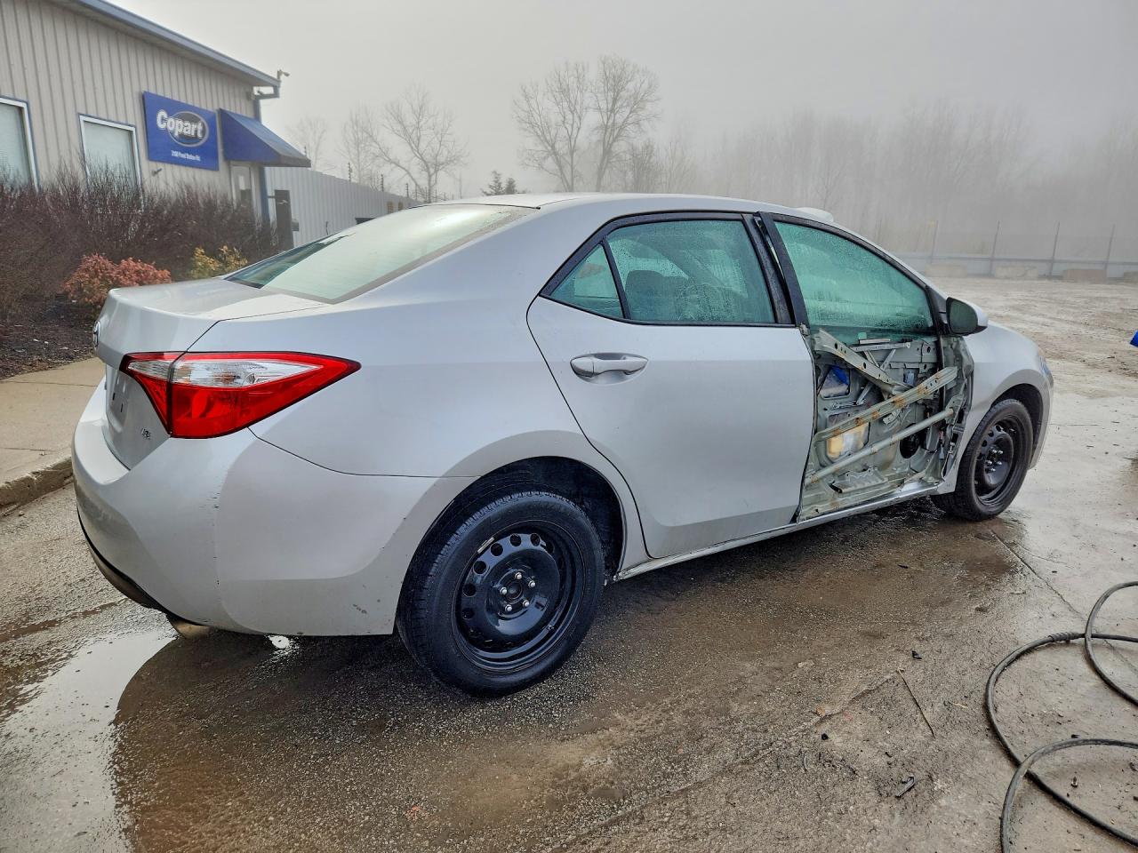 2016 TOYOTA COROLLA LE photo 7