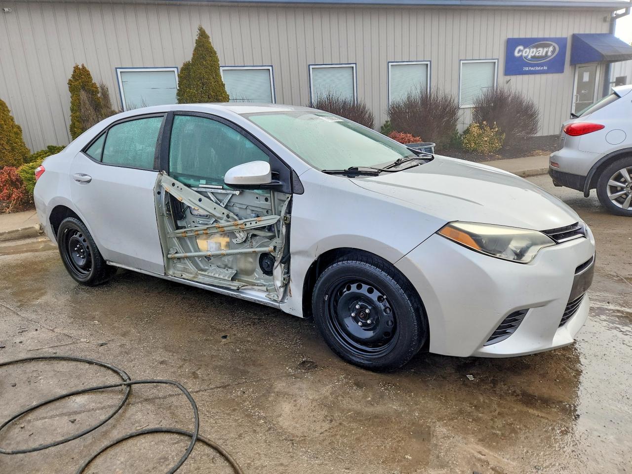 2016 TOYOTA COROLLA LE photo 10