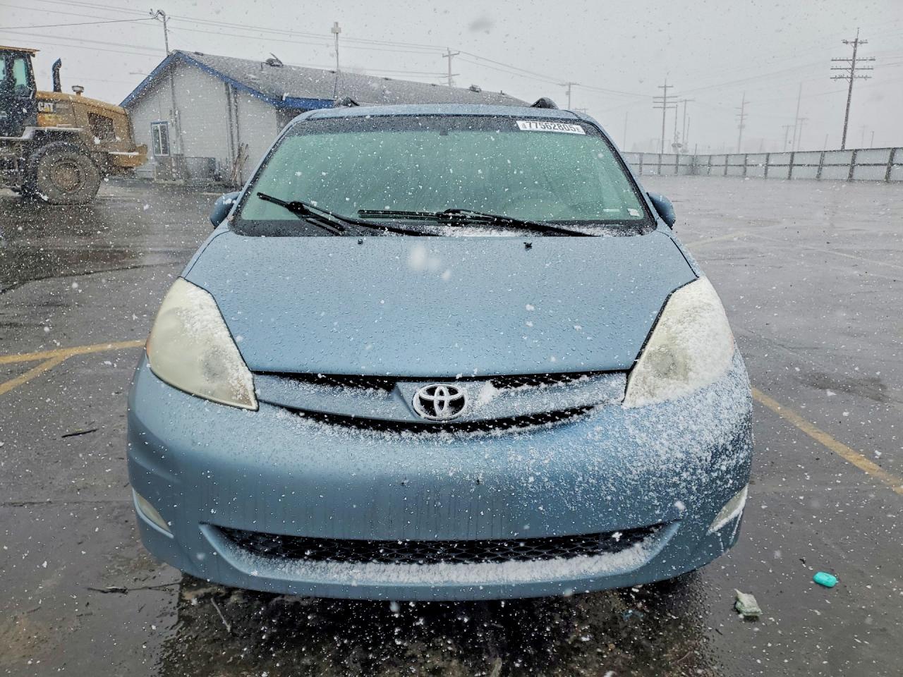 2006 TOYOTA SIENNA photo 5