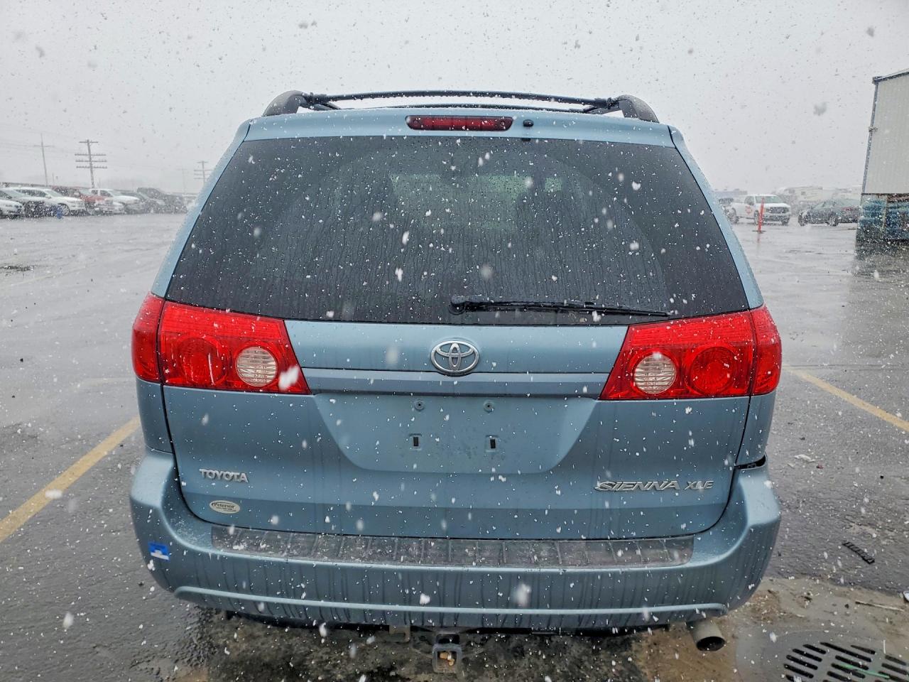 2006 TOYOTA SIENNA photo 6