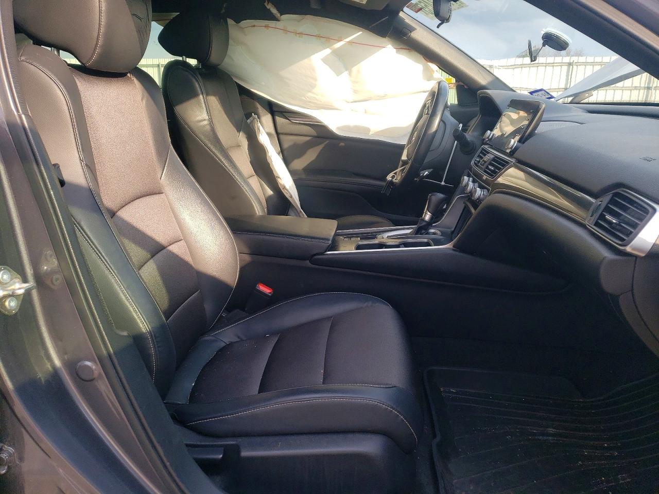 2018 HONDA ACCORD SPORT photo 13